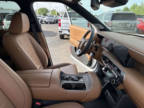 Used 2026 Hyundai Palisade Calligraphy FWD image 13