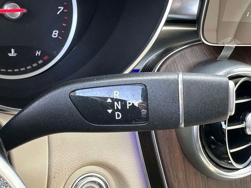 Used 2022 Mercedes-Benz GLC 300 GLC 300 image 33