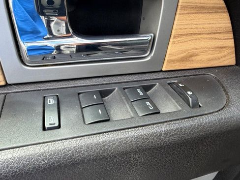 Used 2011 Ford F150 Lariat w/ Lariat Chrome Pkg AWD/4WD image 19