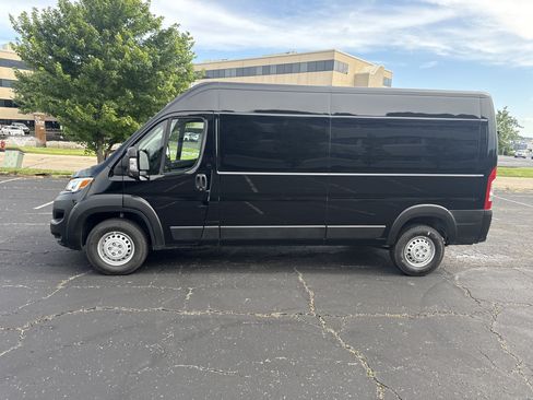 New 2026 RAM ProMaster 2500 w/ Advanced Safety Group FWD image 5