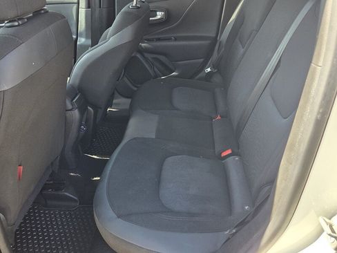 Certified 2023 Jeep Renegade Trailhawk AWD/4WD image 12