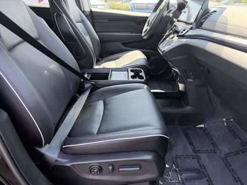 Certified 2026 Honda Odyssey Elite image 7