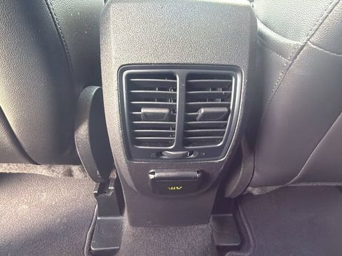 Used 2017 Ford Escape SE w/ SE Leather Comfort Package AWD/4WD image 27