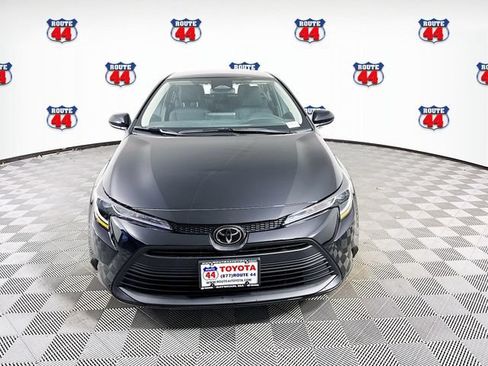 Certified 2025 Toyota Corolla LE FWD image 7