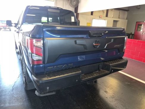 Used 2020 Nissan Titan PRO-4X AWD/4WD image 4