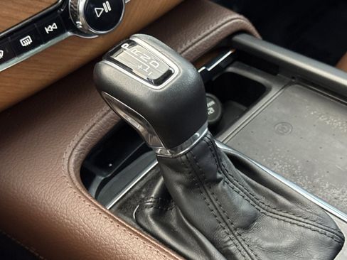 Used 2021 Volvo XC90 T6 Momentum w/ Advanced Package image 25