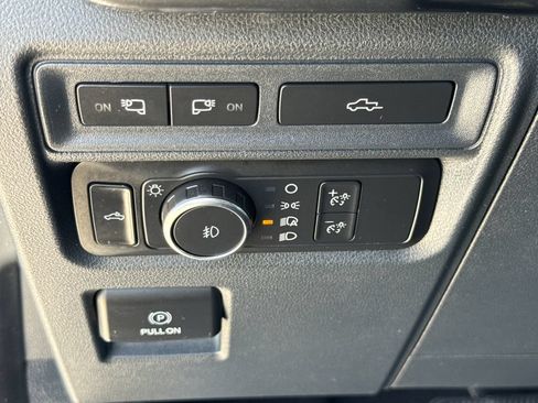 Used 2022 Ford F150 XLT w/ Equipment Group 302A High AWD/4WD image 14