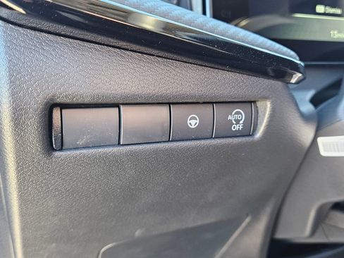 New 2026 Nissan Kicks SR image 27