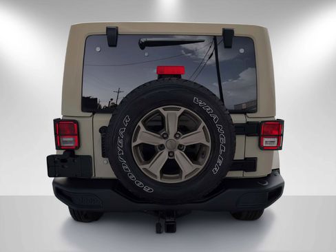 Used 2018 Jeep Wrangler Unlimited Sport AWD/4WD image 6
