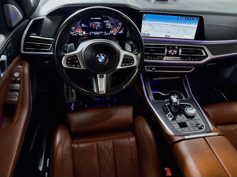 Used 2022 BMW X7 M50i AWD/4WD image 17