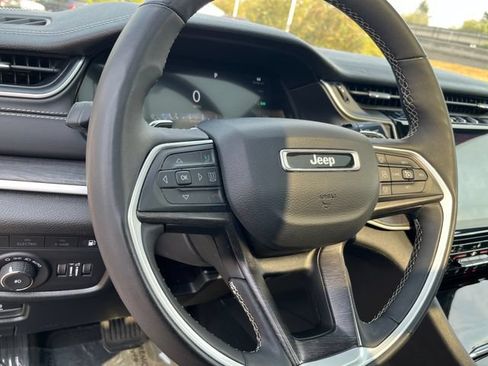 Used 2024 Jeep Grand Cherokee Limited 4xe AWD/4WD image 15