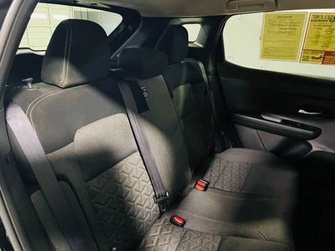 Used 2025 Nissan Kicks SV FWD image 27
