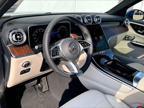 New 2026 Mercedes-Benz GLC 300 GLC 300 image 8