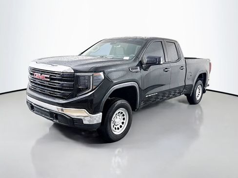 Used 2023 GMC Sierra 1500 Pro w/ X31 Off-Road Package AWD/4WD image 3