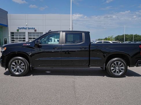 Used 2025 Chevrolet Silverado 1500 RST AWD/4WD image 10