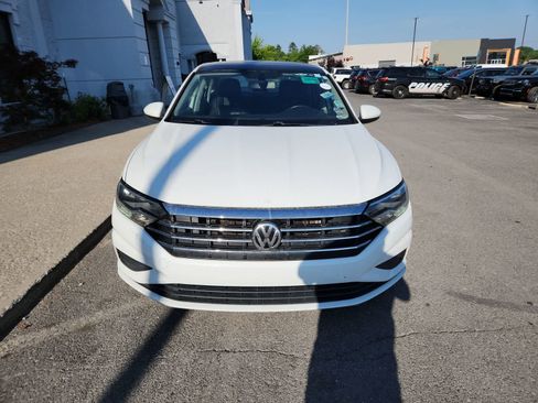 Used 2019 Volkswagen Jetta SE FWD image 8