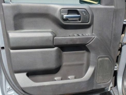Used 2019 Chevrolet Silverado 1500 Custom w/ Custom Value Package AWD/4WD image 14