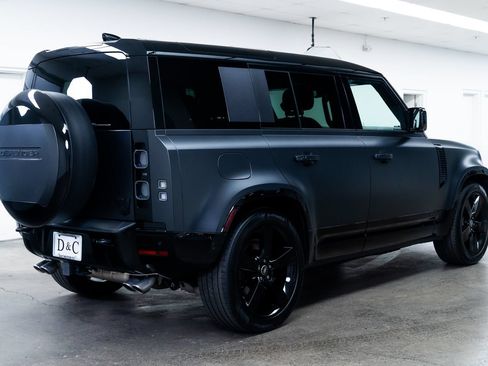 Used 2025 Land Rover Defender 110 V8 AWD/4WD image 6
