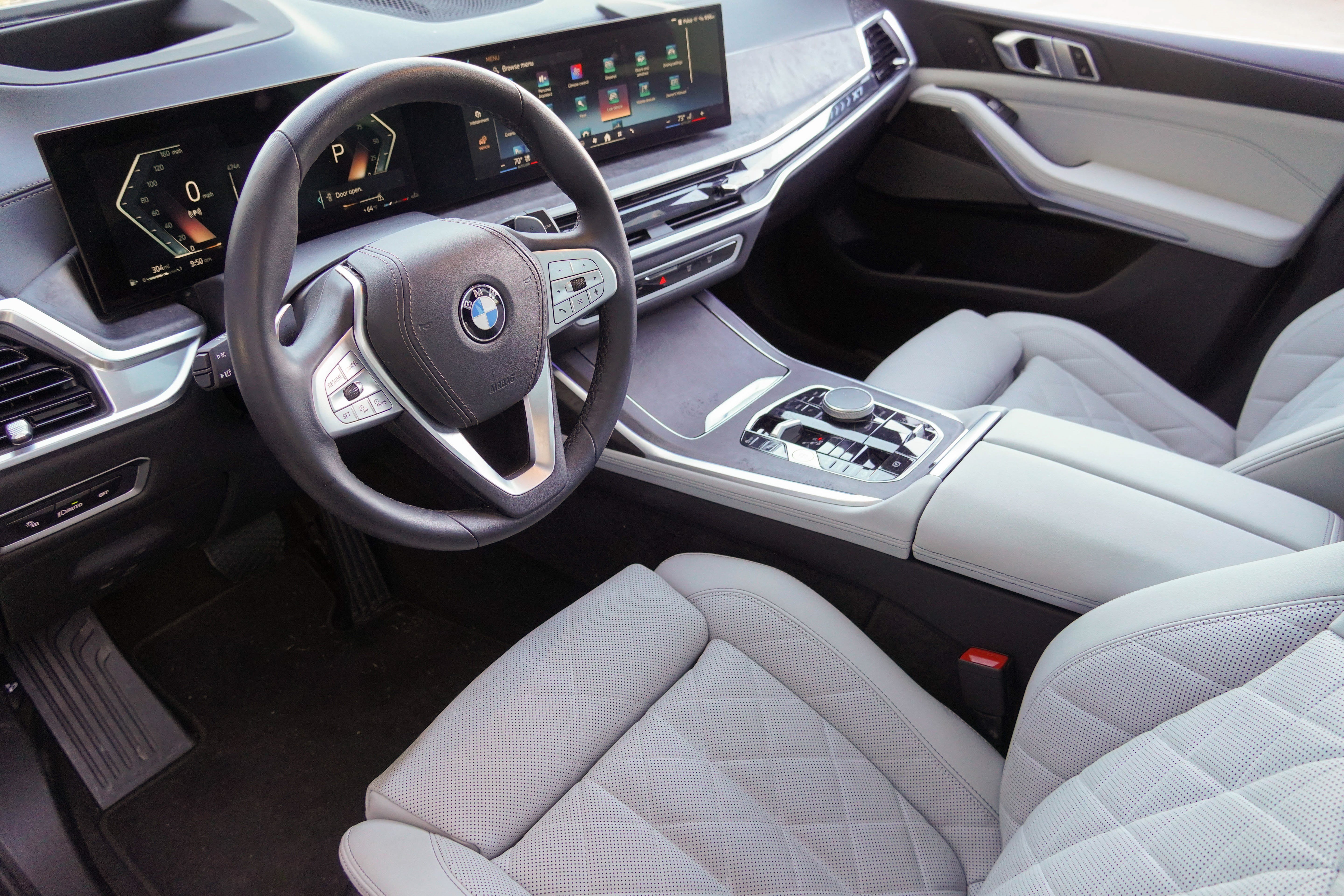 Certified 2024 BMW X7 xDrive40i w/ Premium Package AWD/4WD image 9