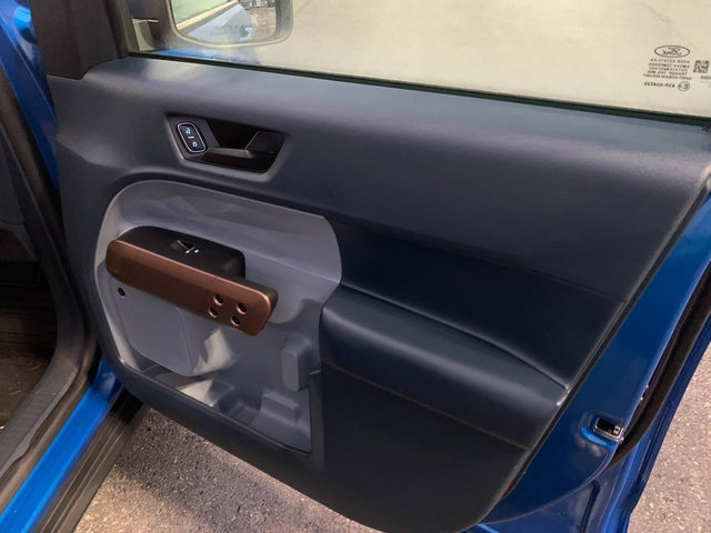 Used 2022 Ford Maverick Lariat w/ Lariat Luxury Package AWD/4WD image 14