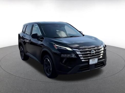 Used 2025 Nissan Rogue SV AWD/4WD image 3
