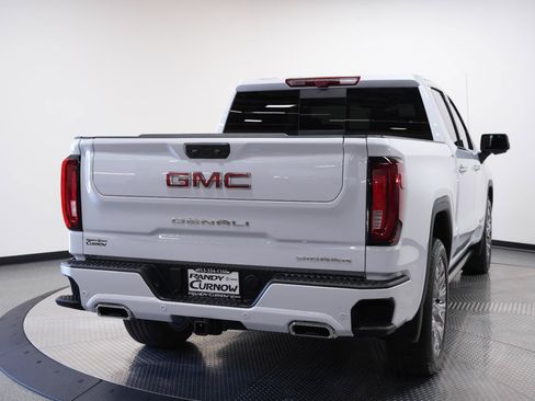 Used 2026 GMC Sierra 1500 Denali AWD/4WD image 10