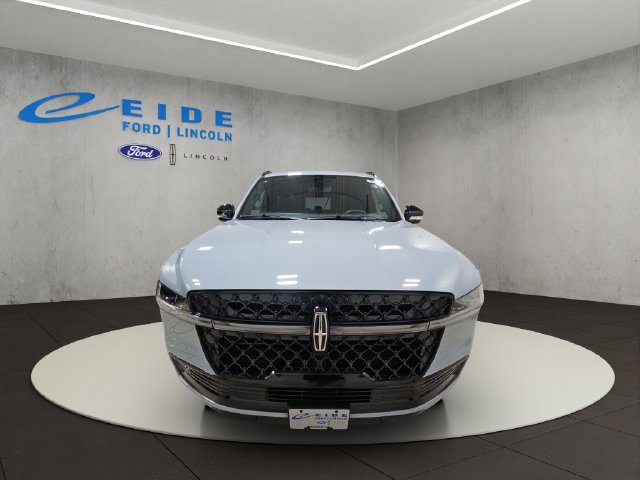 New 2027 Lincoln Navigator L Reserve w/ Jet Appearance Package AWD/4WD image 3