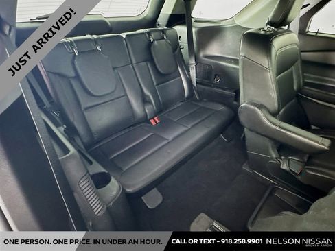 Used 2020 Ford Explorer XLT w/ Equipment Group 202A image 25