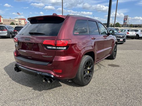 Used 2021 Jeep Grand Cherokee Trackhawk w/ Trailer Tow Group IV AWD/4WD image 6