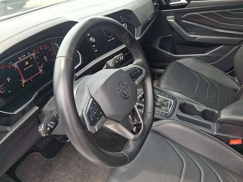 Used 2024 Volkswagen Jetta SEL FWD image 24