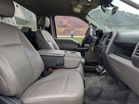 Used 2022 Ford F550 4x4 Regular Cab Super Duty w/ Power Equipment Group image 18