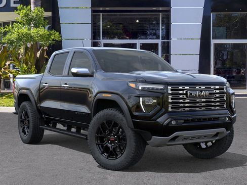 New 2026 GMC Canyon Denali w/ LPO, Denali Black Edition image 7