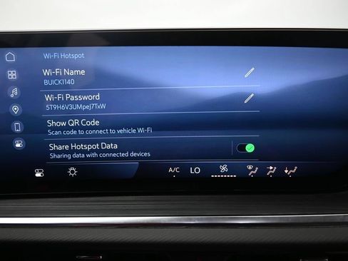 Used 2025 Buick Envision Preferred AWD/4WD image 32