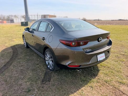 New 2026 MAZDA MAZDA3 2.5 S Sedan w/ Preferred Pkg image 7
