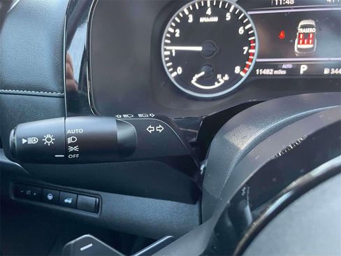 Used 2025 Nissan Pathfinder SL w/ SL Premium Package image 25