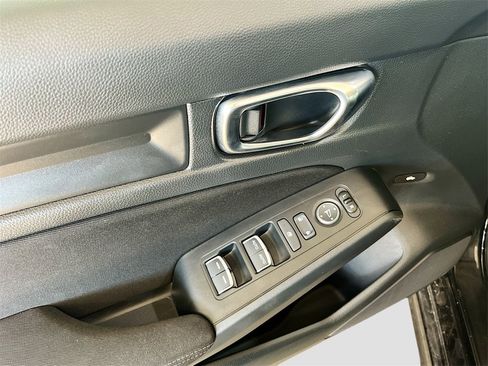 Used 2025 Honda Civic Sport image 18