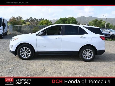 Used 2021 Chevrolet Equinox LS FWD image 4