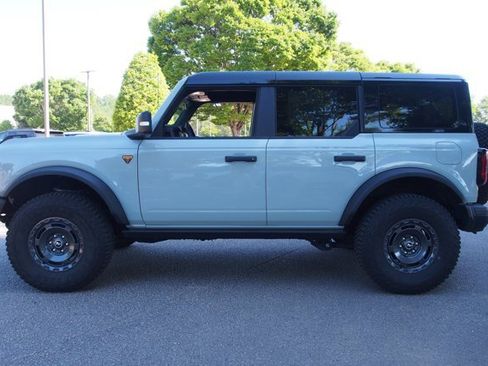 Certified 2024 Ford Bronco Badlands AWD/4WD image 4