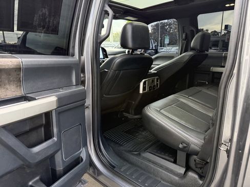 Used 2022 Ford F350 Lariat w/ Lariat Ultimate Package image 29