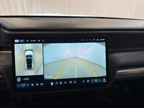 Used 2023 Rivian R1S Adventure AWD/4WD image 18