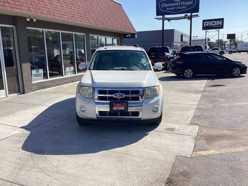 Used 2010 Ford Escape Limited AWD/4WD image 3