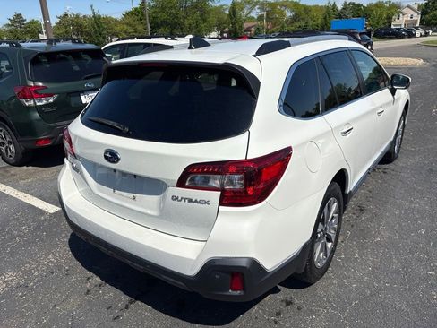 Used 2019 Subaru Outback 2.5i Touring w/ Popular Package #3A AWD/4WD image 3