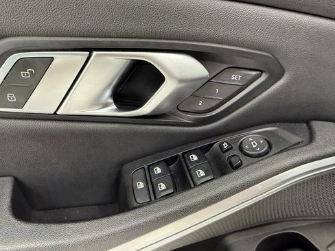 Used 2020 BMW 330i Sedan w/ Convenience Package image 29