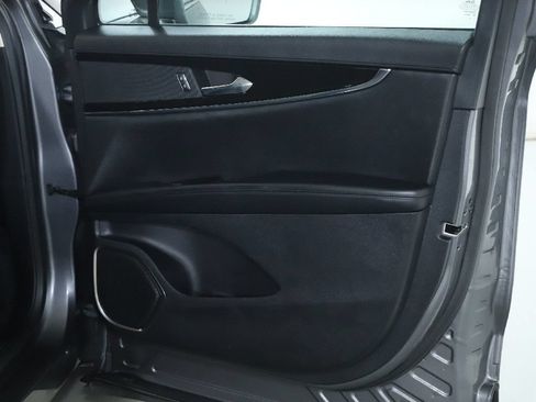 Certified 2022 Lincoln Nautilus AWD w/ Premium Package image 32