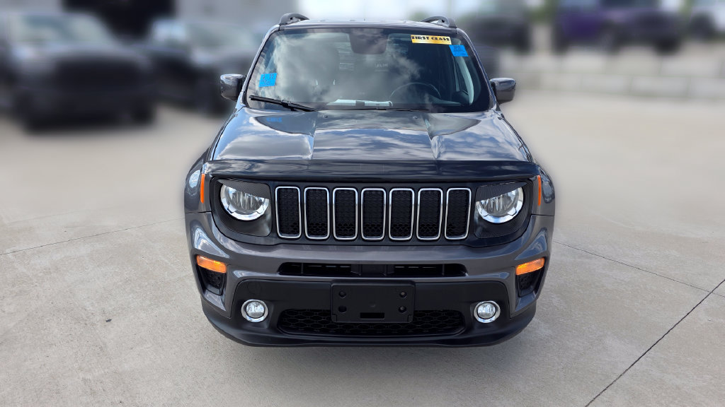 Used 2020 Jeep Renegade Latitude w/ Cold Weather Group FWD image 8