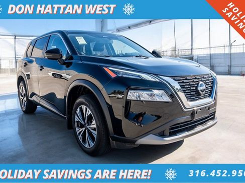 Used 2023 Nissan Rogue SV image 32