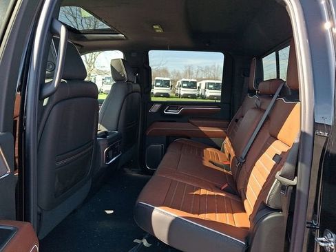 New 2026 GMC Sierra 3500 Denali Ultimate AWD/4WD image 8