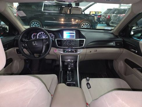 Used 2014 Honda Accord EX image 9
