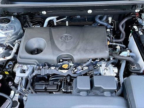 Used 2024 Toyota RAV4 LE AWD/4WD image 31
