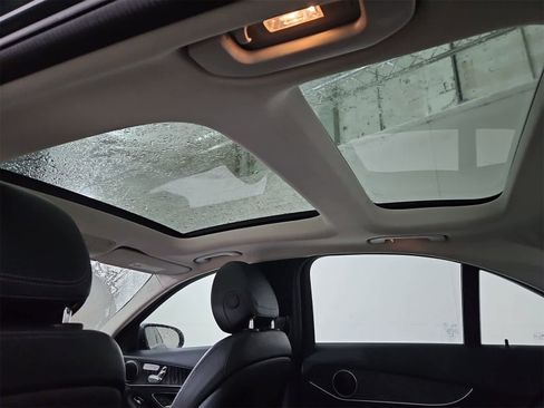 Used 2017 Mercedes-Benz C 300 Sedan image 22